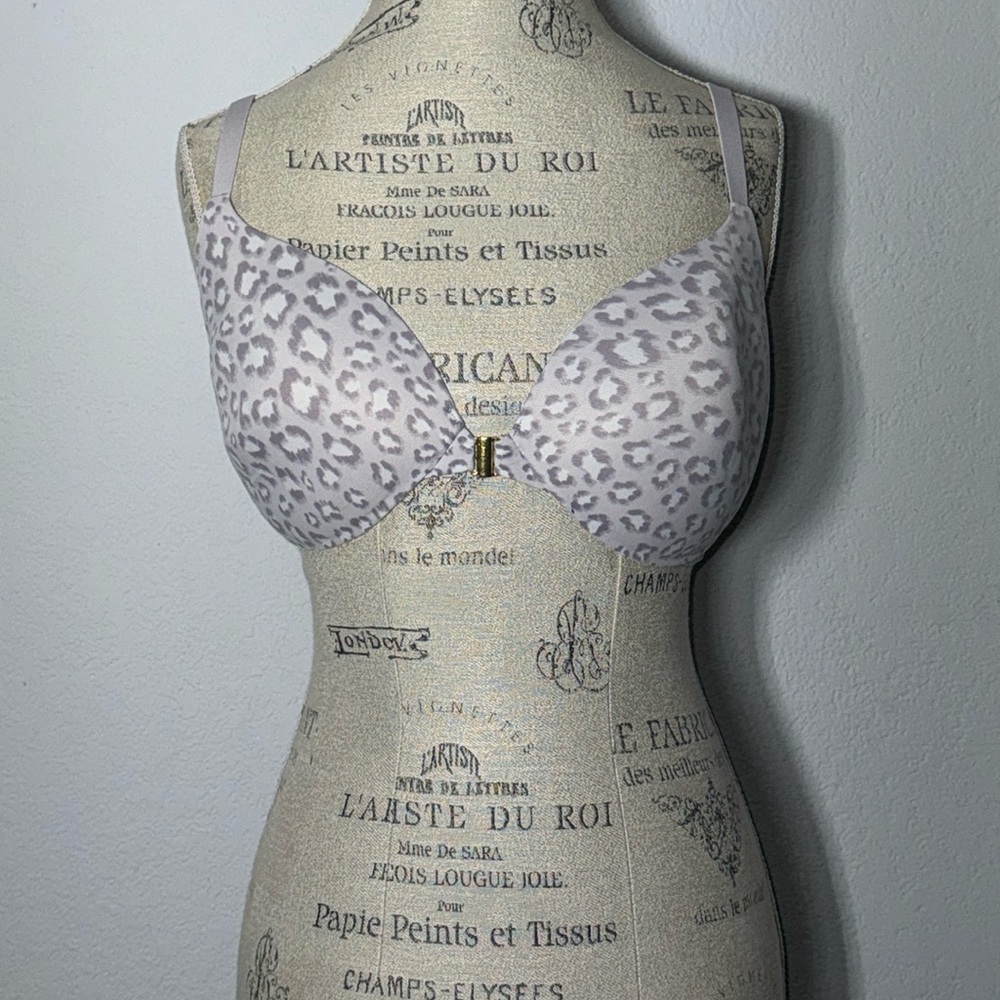 Victoria’s secret’s Bra